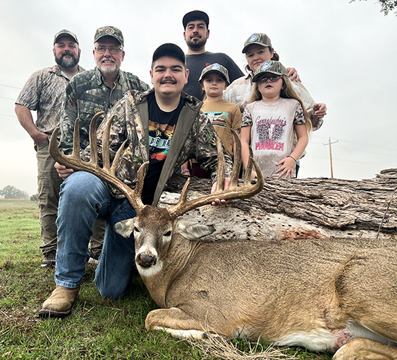 Hunter Trump—and family<br><em>
Once in a lifetime Trophy Whiteail</em><br> Sponsored by Catch A Dream